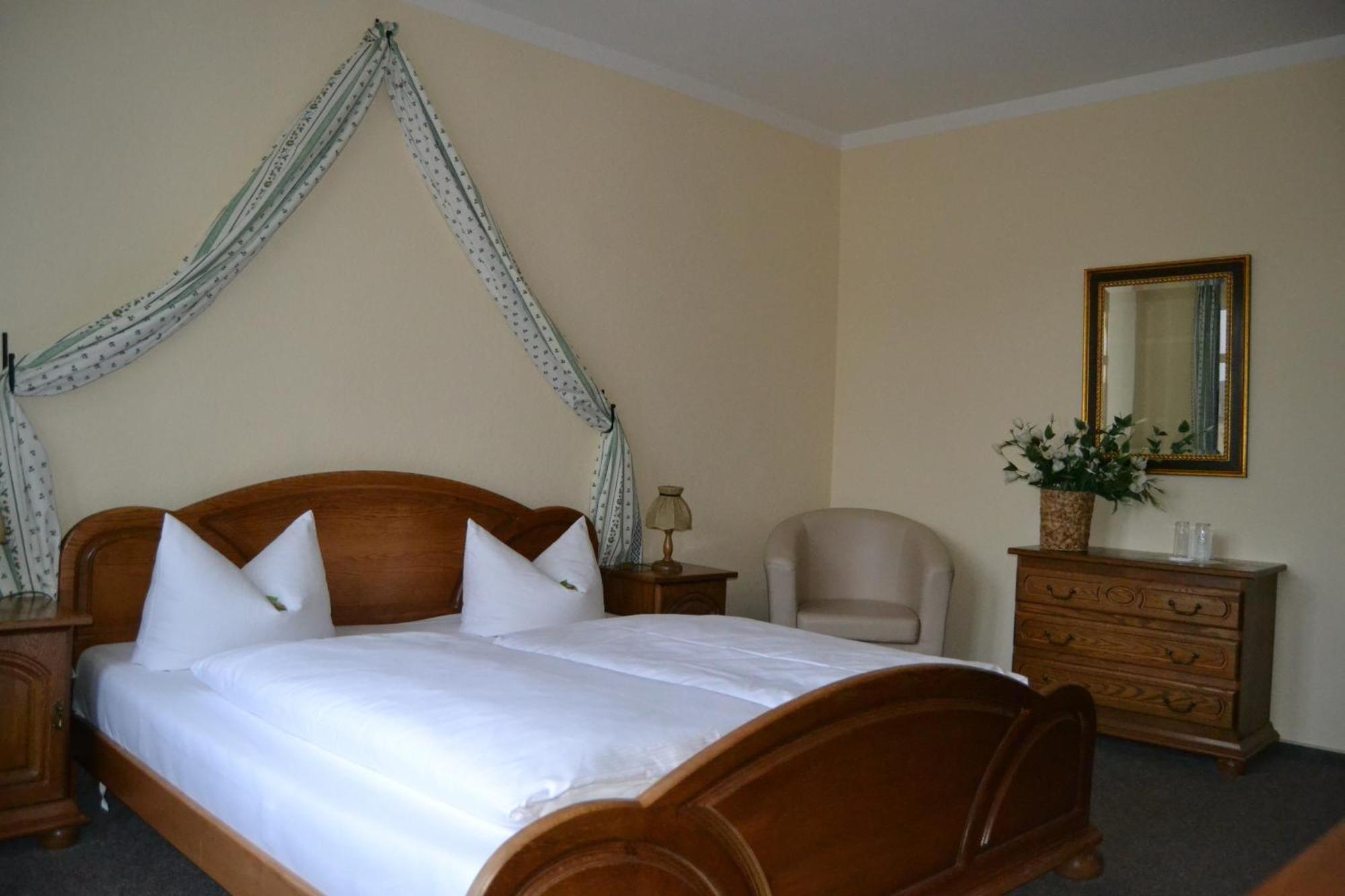 Hotel Anker Saalfeld Saale Habitación foto